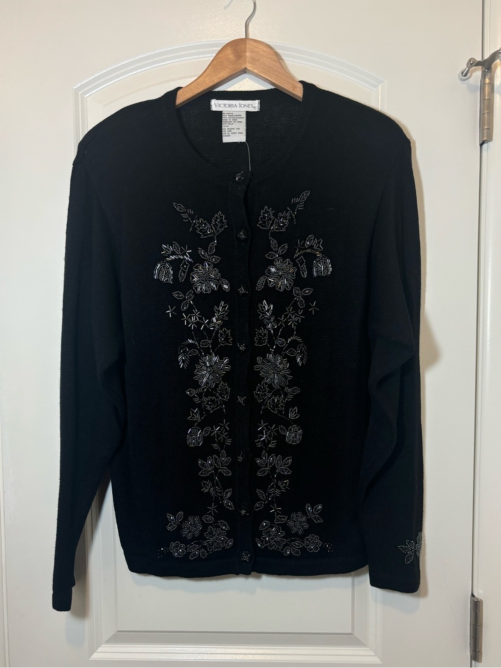 Victoria Jones Woman Black Cardigan with Silver Floral Embroidery #547
